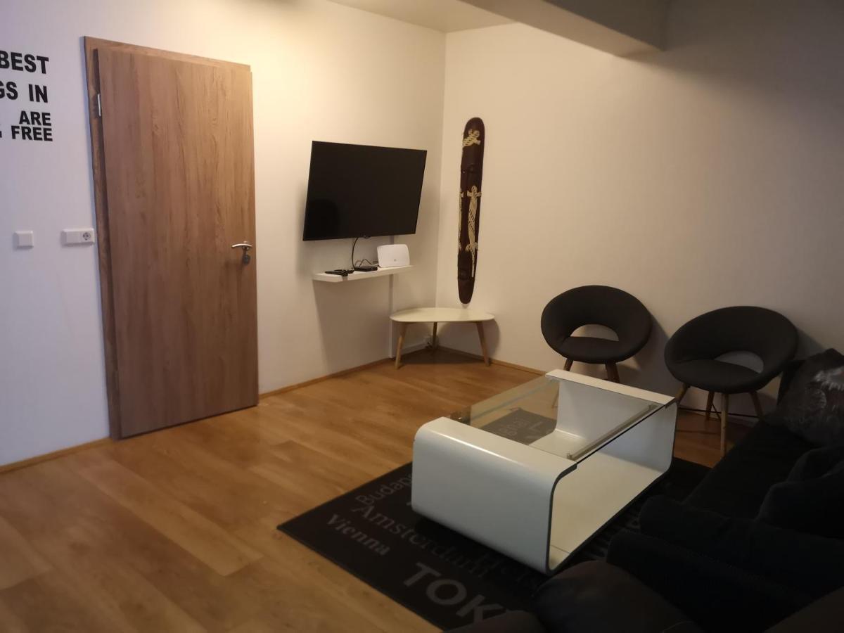 Acco Town Square Apartments Ακουρέιρι Εξωτερικό φωτογραφία