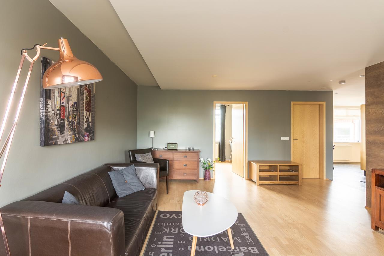 Acco Town Square Apartments Ακουρέιρι Εξωτερικό φωτογραφία