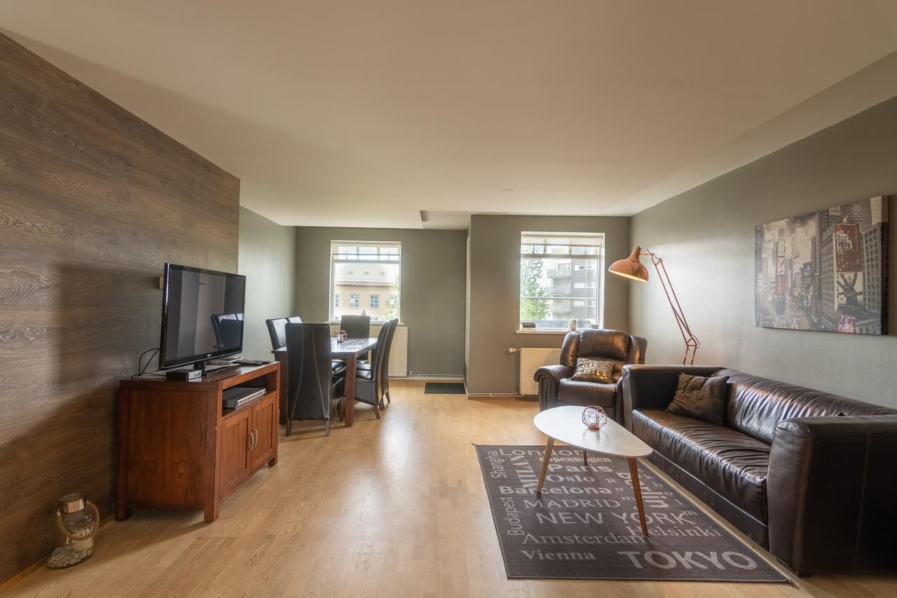 Acco Town Square Apartments Ακουρέιρι Εξωτερικό φωτογραφία